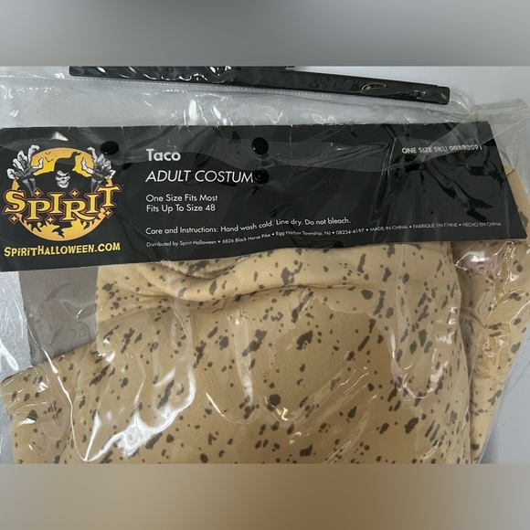 Spirit Adult Taco Costume with Tan and Green - Picture 3 of 3